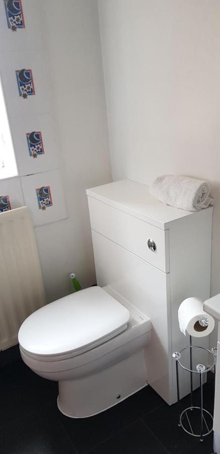 Shiralee Bed And Breakfast ซอลส์บรี ภายนอก รูปภาพ