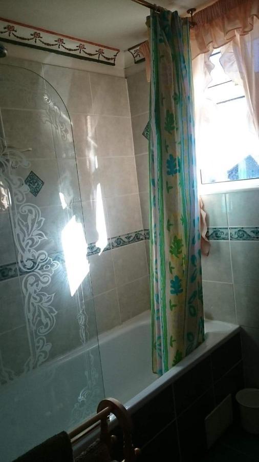 Shiralee Bed And Breakfast ซอลส์บรี ภายนอก รูปภาพ